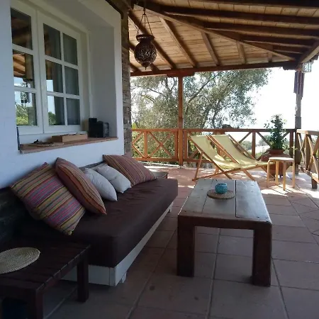 Sunshinehouse Banana Beach Villa *